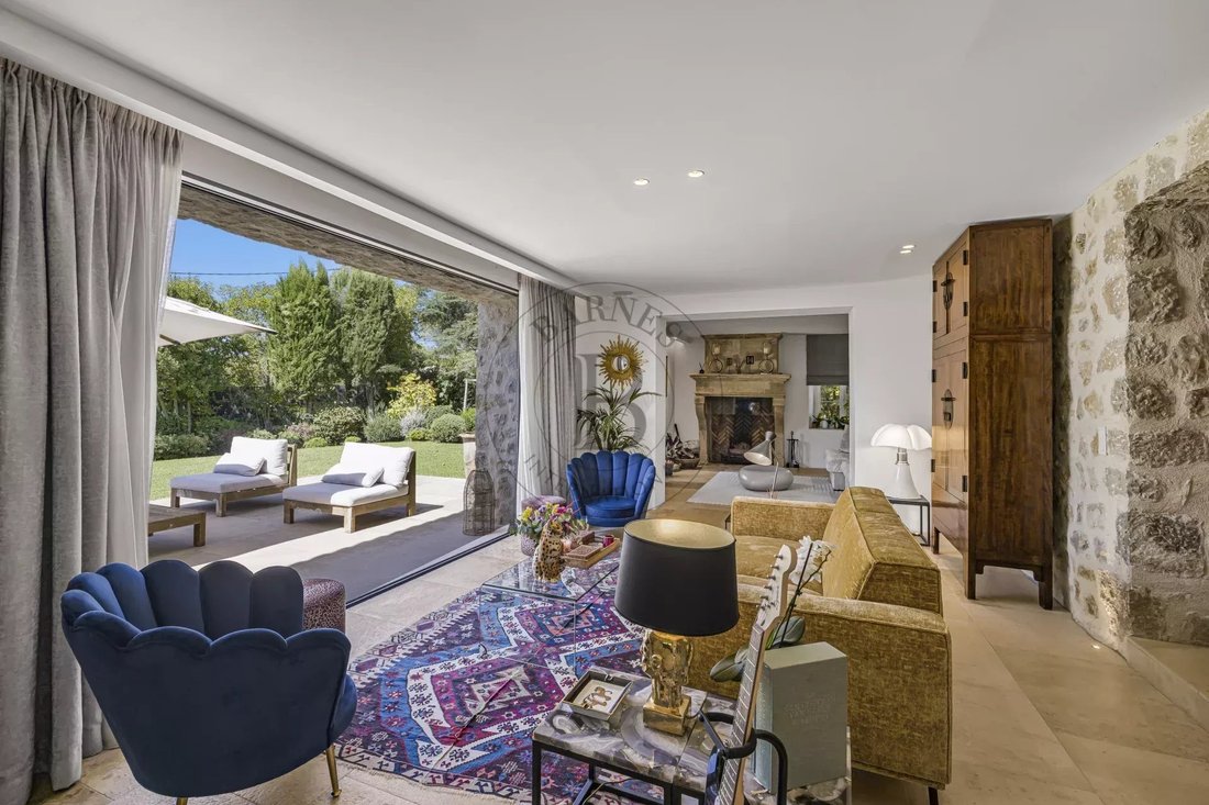 Villa in Mougins, Provence-Alpes-Côte d'Azur, France 4 - 18966077