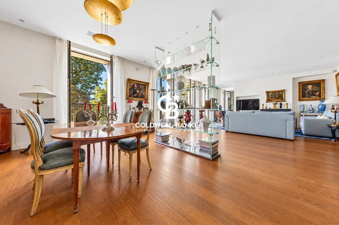 Apartment in Parc Monceau, Paris 8e Arrondissement, Paris 5 - 18966282