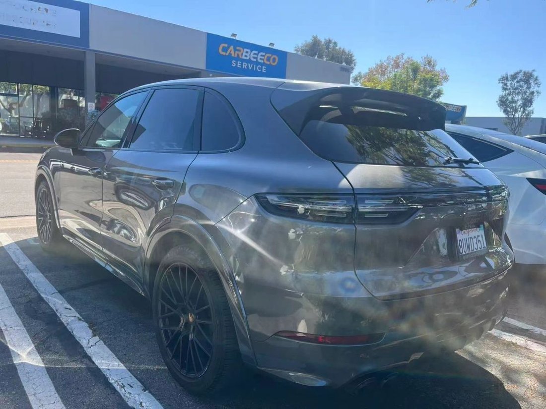 Suv in Costa Mesa, CA, United States 2 - 18971745