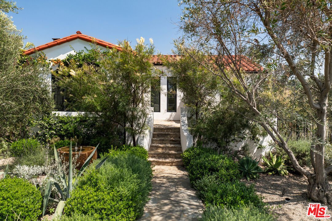 House in Los Angeles, California, United States 2 - 18966014