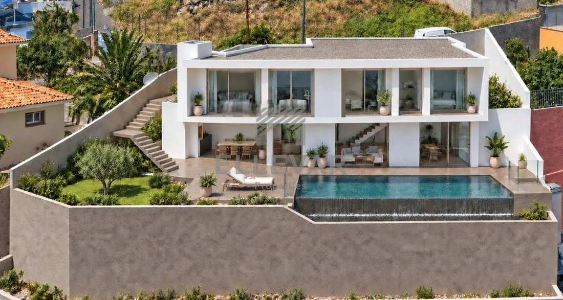 Villa in Estreito da Calheta, Madeira, Portugal 1 - 18971163