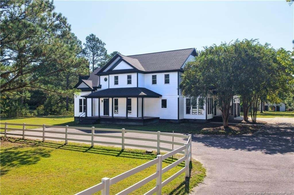 House in Linden, North Carolina, United States 1 - 18973916