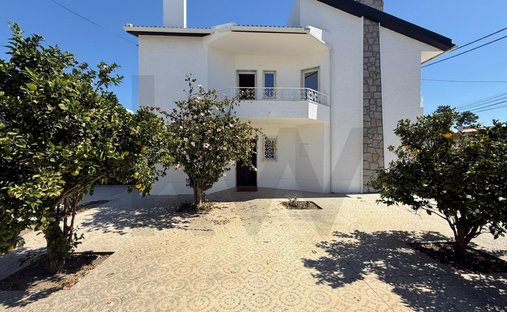 Townhouse in Amora, Setubal, Portugal 1