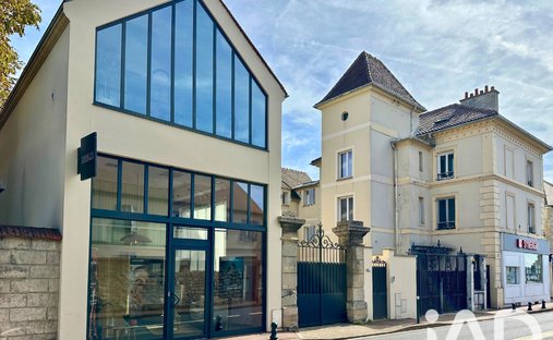 Nogent-Cassan, L'Isle-Adam, France 1