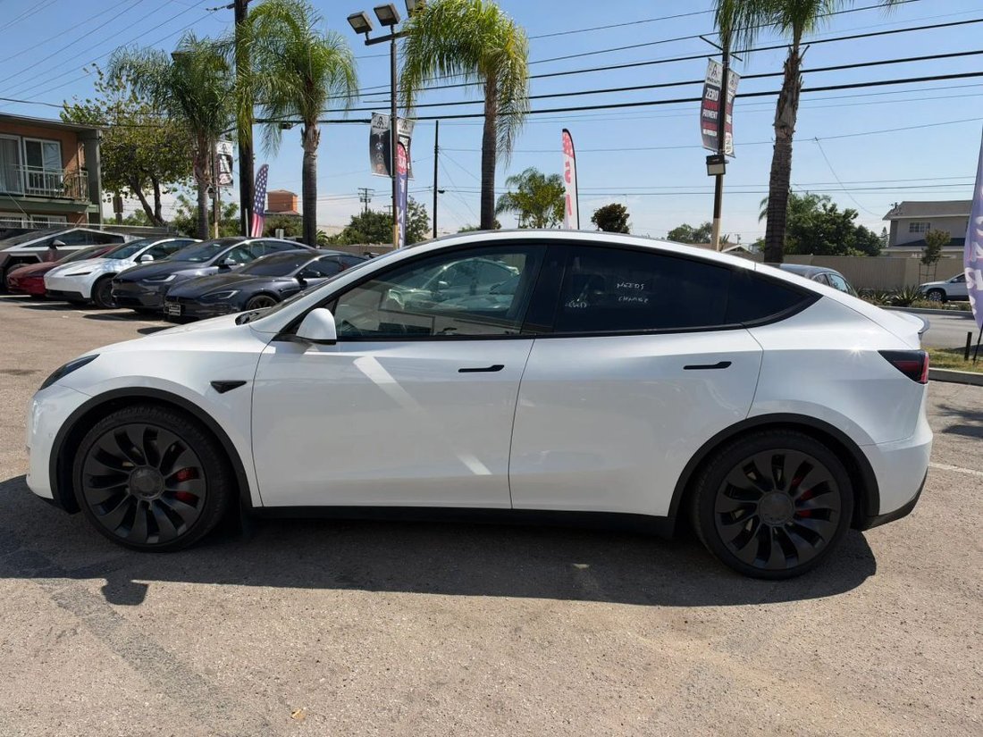 Suv in Azusa, CA, United States 3 - 18972232
