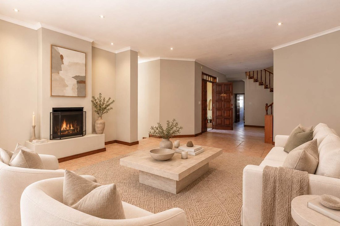 House in Kronenzicht, South Peninsula, Cape Town 5 - 18965075