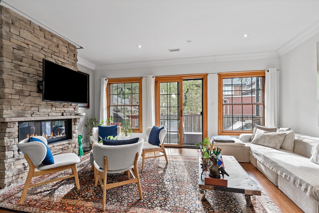 Condo in Toronto, Ontario, Canada 3 - 18974461