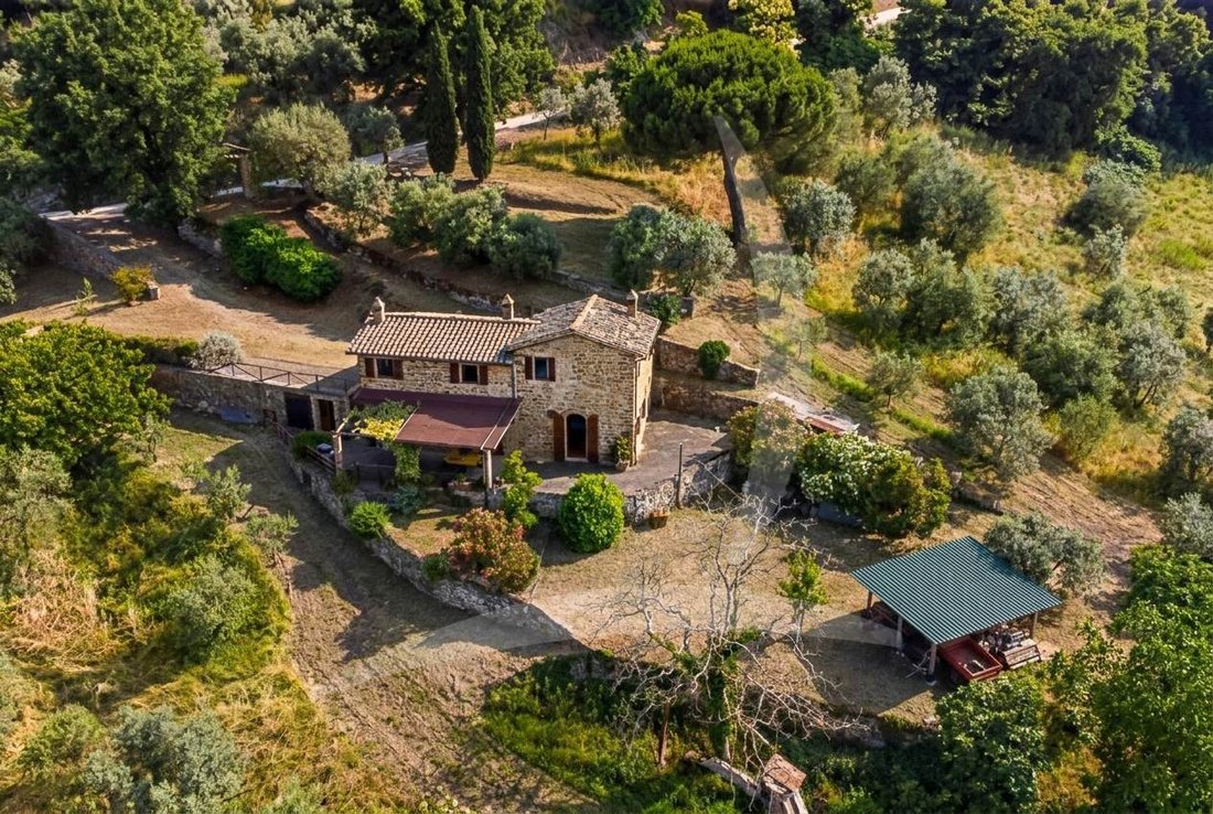 Country House in Montalcino, Tuscany, Italy 4 - 18970913