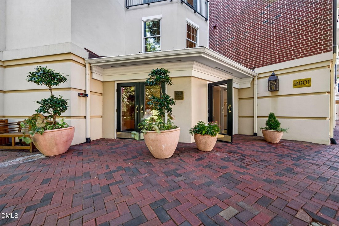 Condo in Raleigh, North Carolina, United States 3 - 18976317
