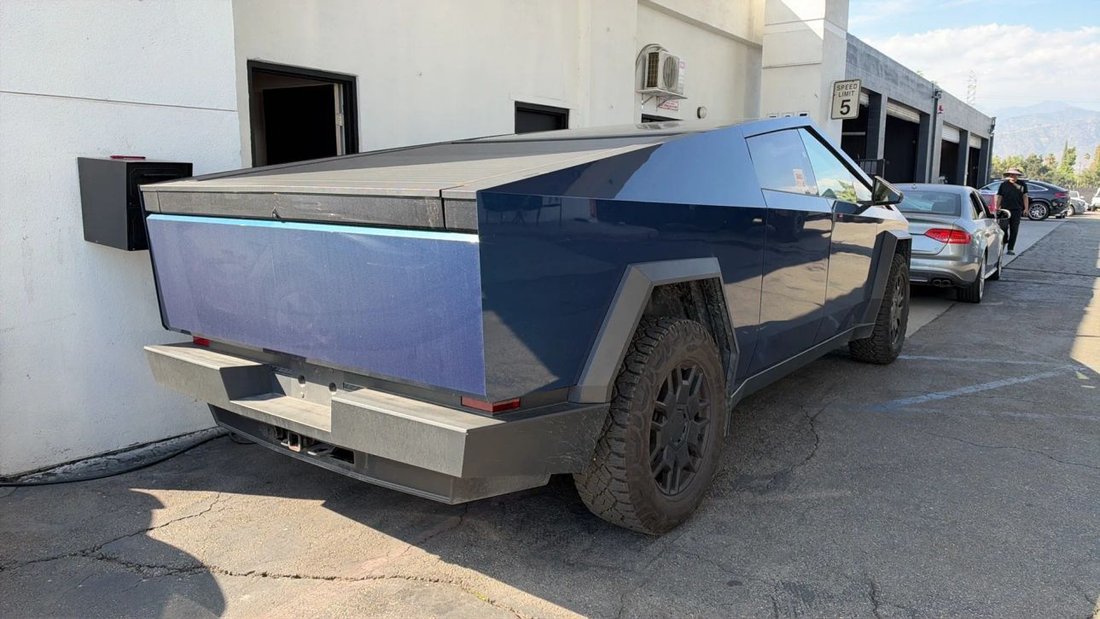 Pickup in Azusa, CA, United States 4 - 18975128