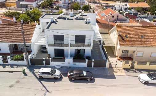 Villa in Fernao Ferro, Setubal, Portugal 1