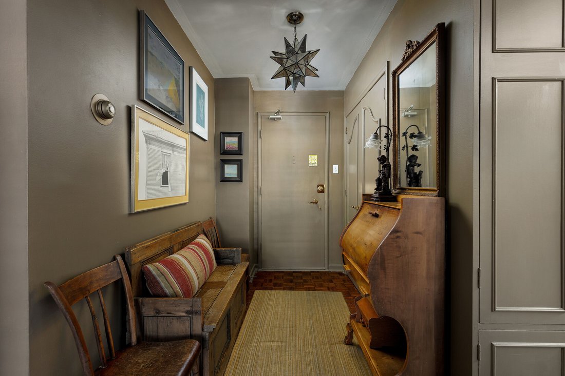 Condo in Toronto, Ontario, Canada 5 - 18974400