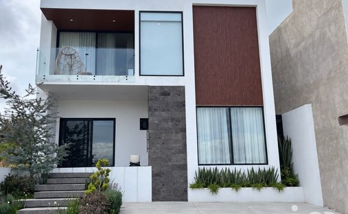 House in Zibatá, Querétaro, Mexico 1