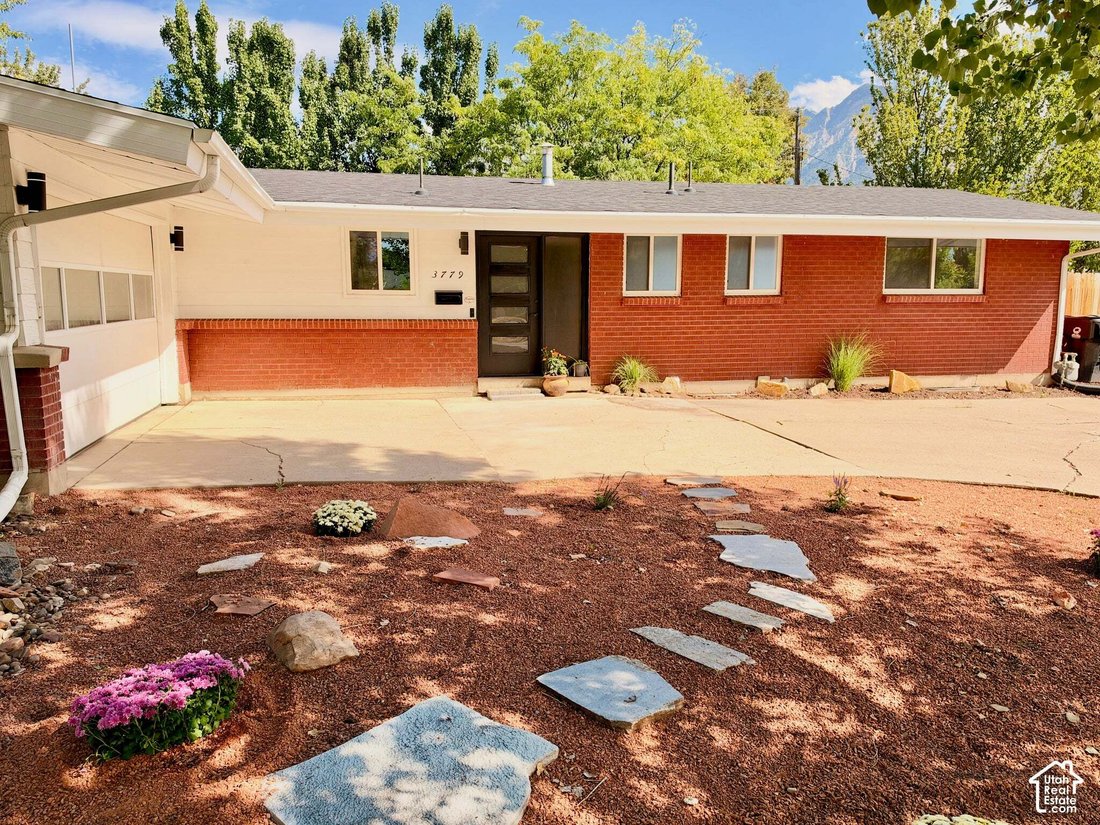 House in Salt Lake City, Utah, United States 1 - 18969309