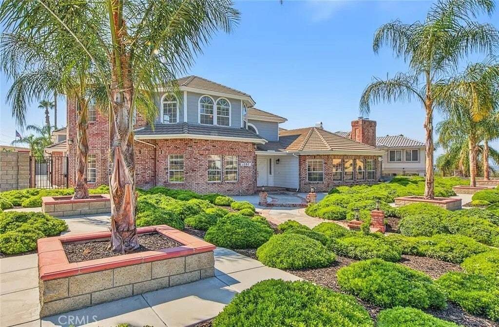 House in Colton, California, United States 3 - 18979058