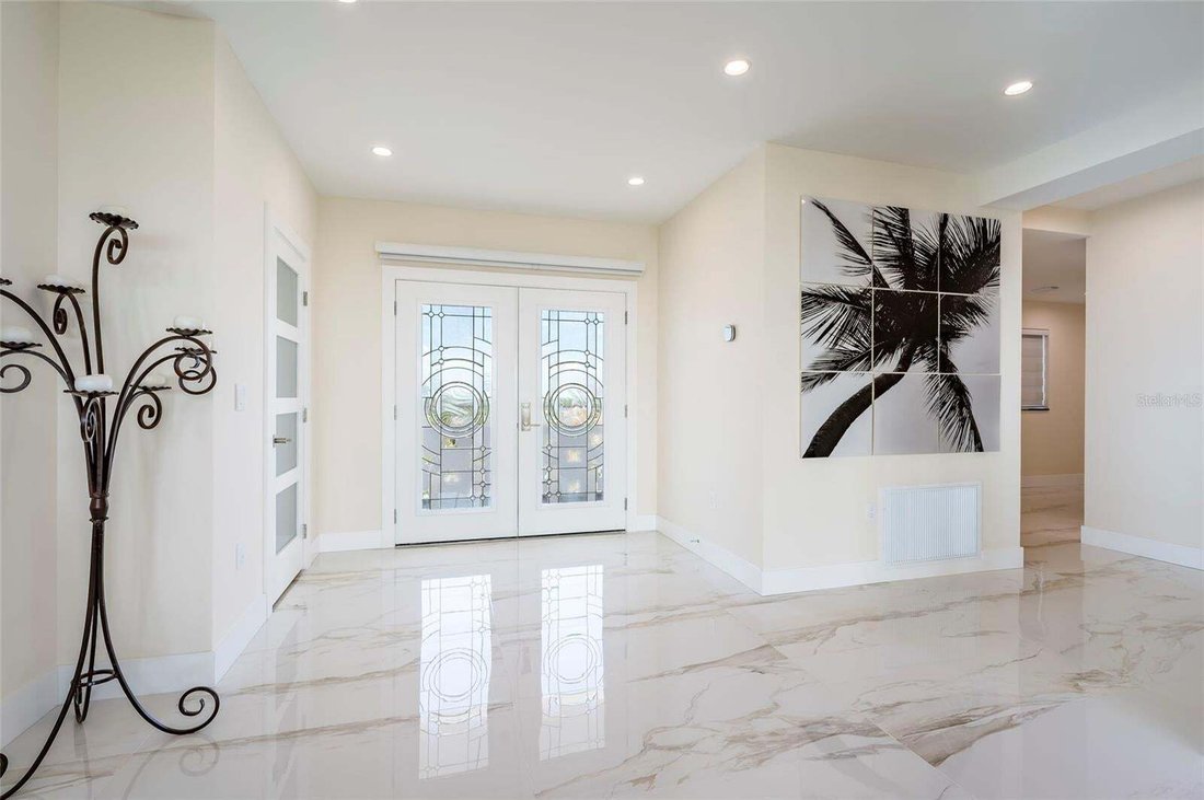 Condo in St. Petersburg, Florida, United States 4 - 18969007