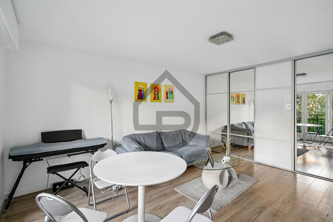Apartment in Léon-Blum Folie-Regnault, Paris 11e Arrondissement, Paris 3 - 18966051
