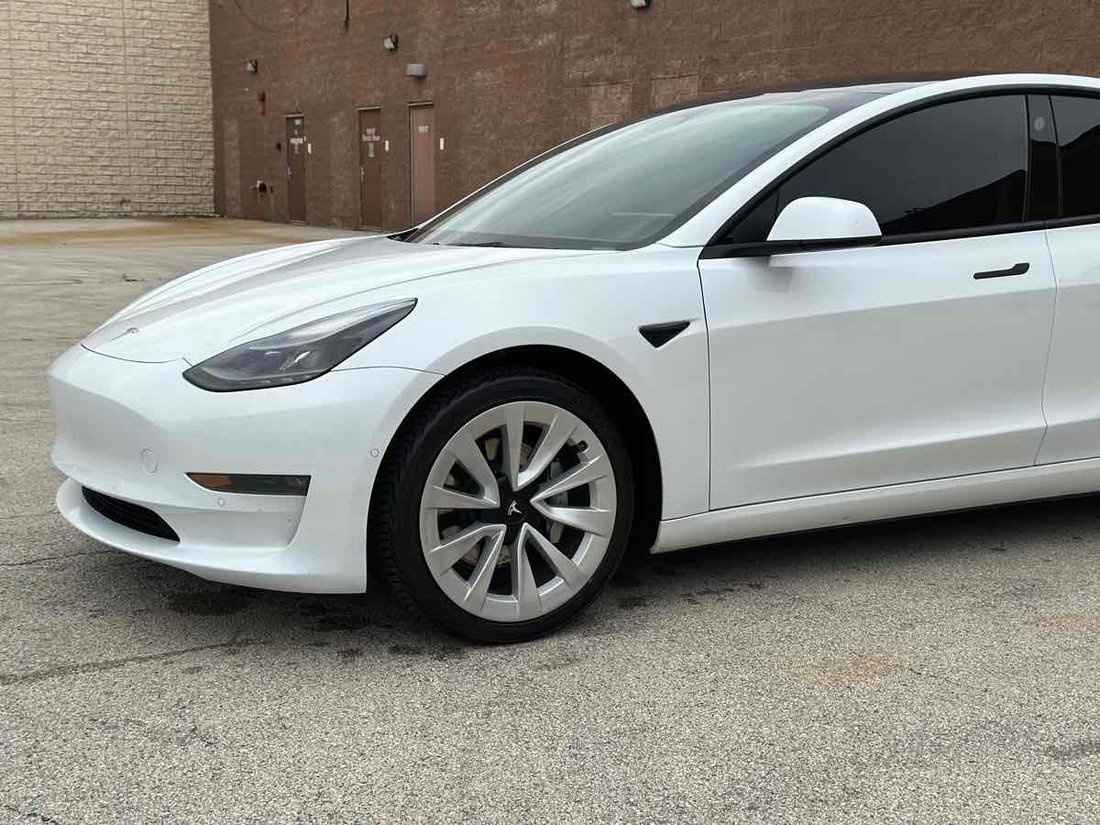Sedan in Frankfort, IL, United States 5 - 18974124