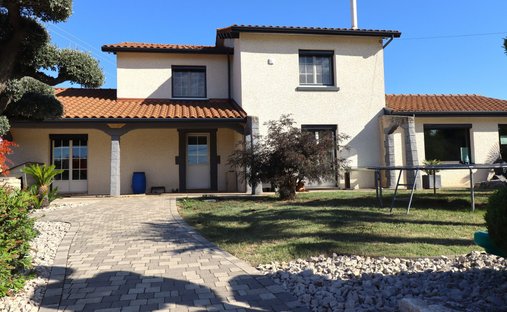 House in Primarette, Auvergne-Rhône-Alpes, France 1