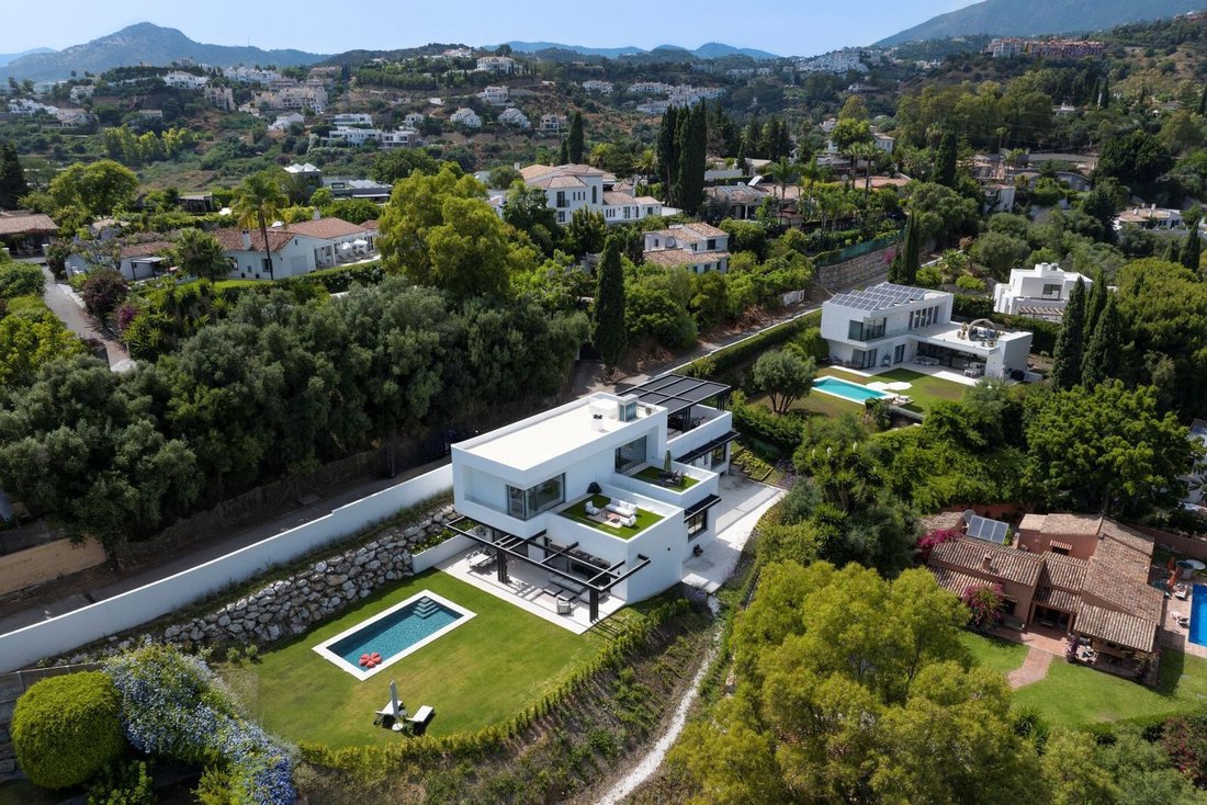 Villa in Benahavis, Andalusia, Spain 1 - 18970880