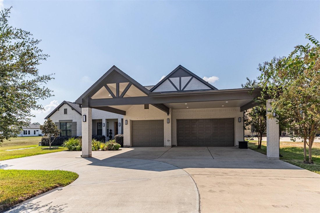 House in Montgomery, Texas, United States 3 - 18965588