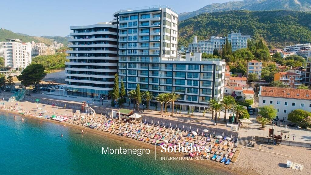 Apartment in Rafailovići, Budva Municipality, Montenegro 2 - 18980555