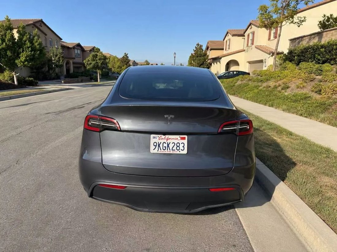 Suv in Costa Mesa, CA, United States 3 - 18971842