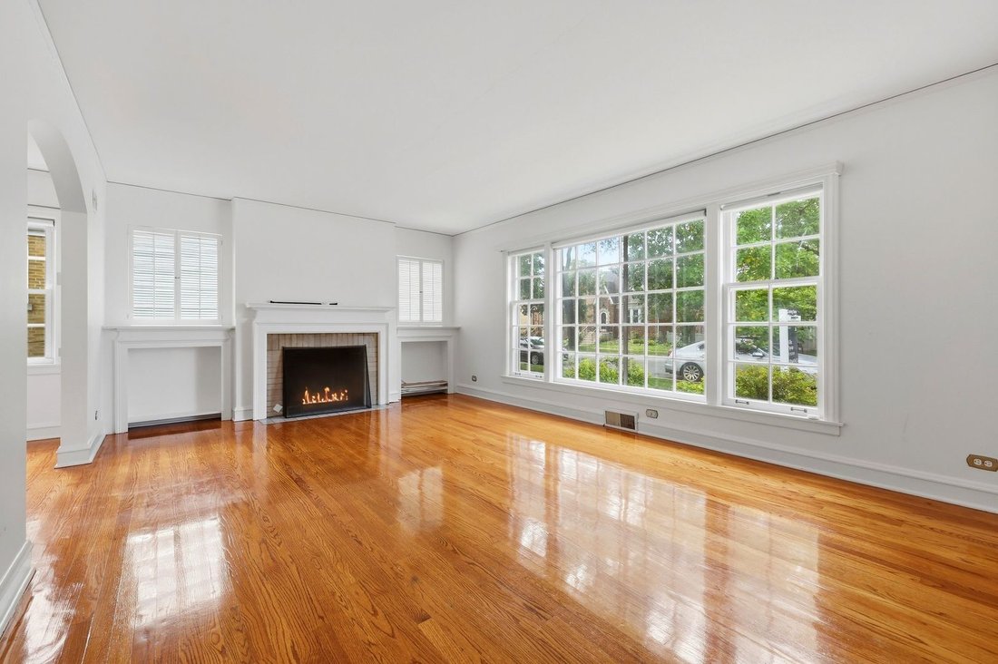 House in Skokie, Illinois, United States 5 - 18965292