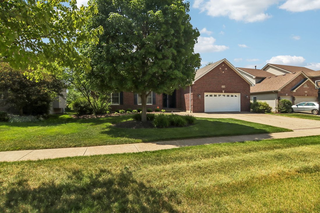 House in Oswego, Illinois, United States 2 - 18970234