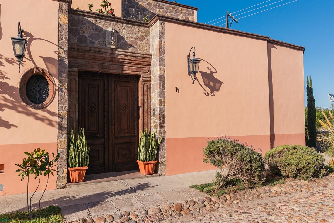 Condo in San Miguel de Allende, Guanajuato, Mexico 1 - 18041294