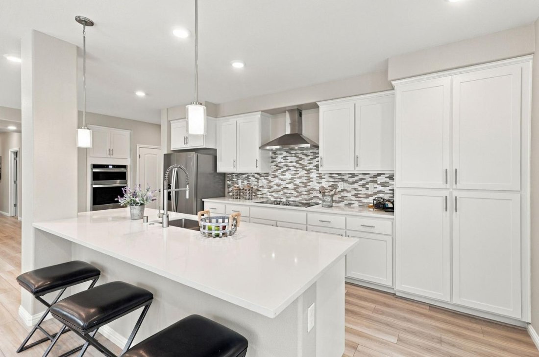 Condo in San Mateo, California, United States 2 - 18705584
