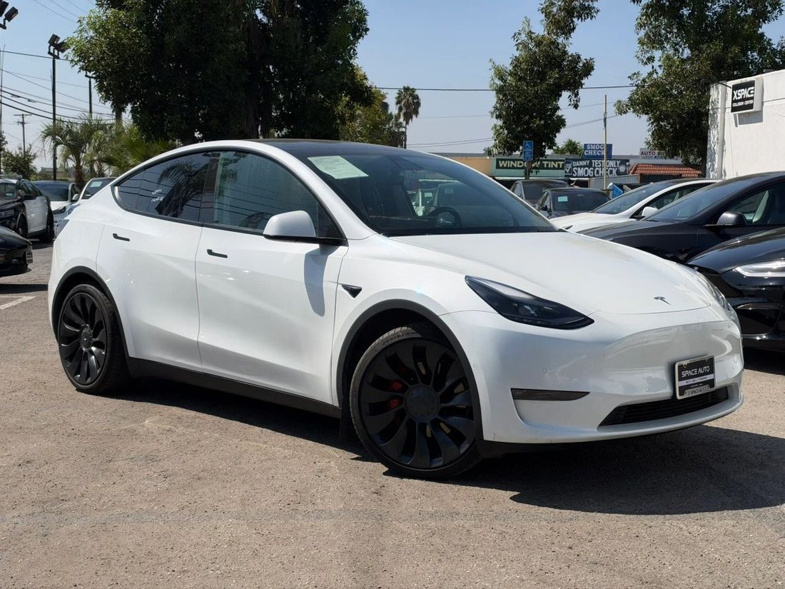 Suv in Azusa, CA, United States 1 - 18972232