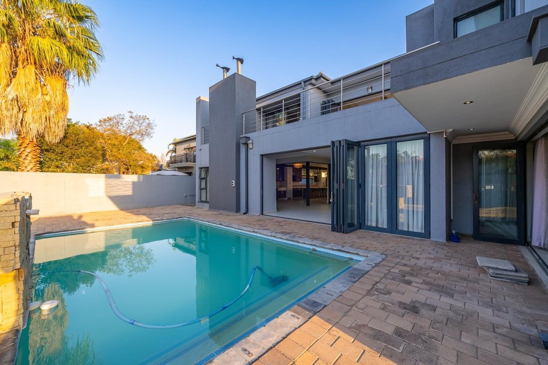 House in Zambezi Country Estate, Gauteng, South Africa 5 - 18971113