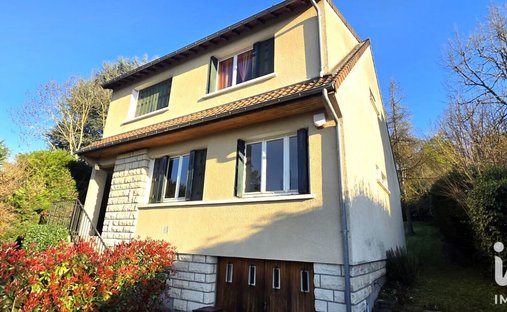 House in Marly-le-Roi, Ile-de-France, France 1