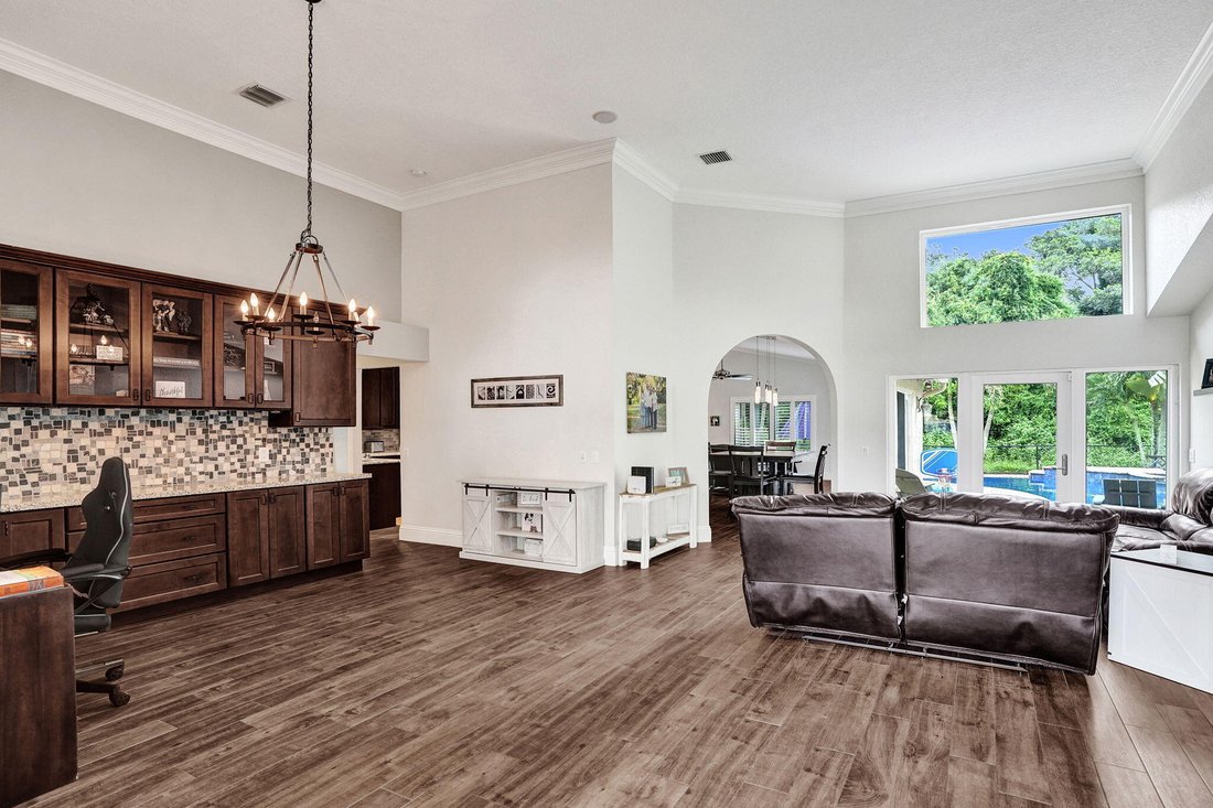 House in Davie, Florida, United States 5 - 18980497