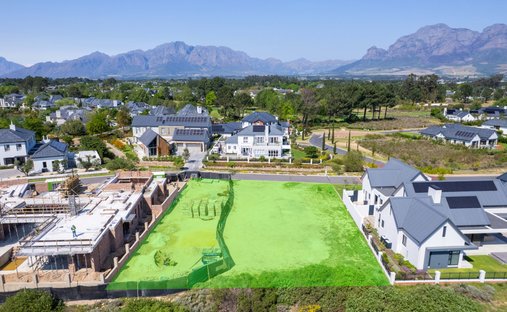 Land in Val de Vie, Western Cape, South Africa 1