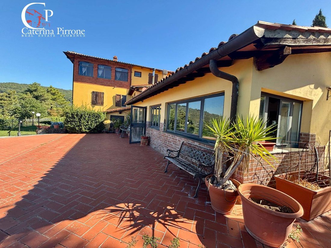 Villa in Castelfranco Piandisco, Tuscany, Italy 3 - 18972573