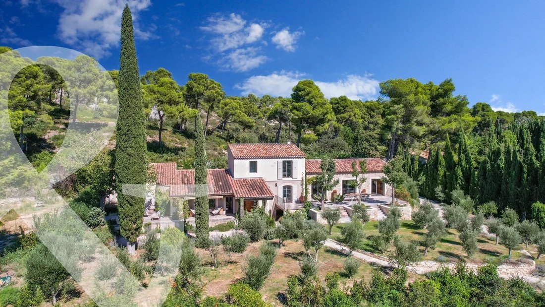 House in Maussane-les-Alpilles, Provence-Alpes-Côte d'Azur, France 2 - 18965928