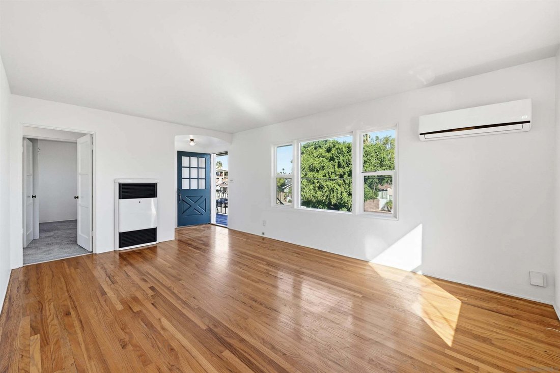 San Diego, California, United States 4 - 18973557