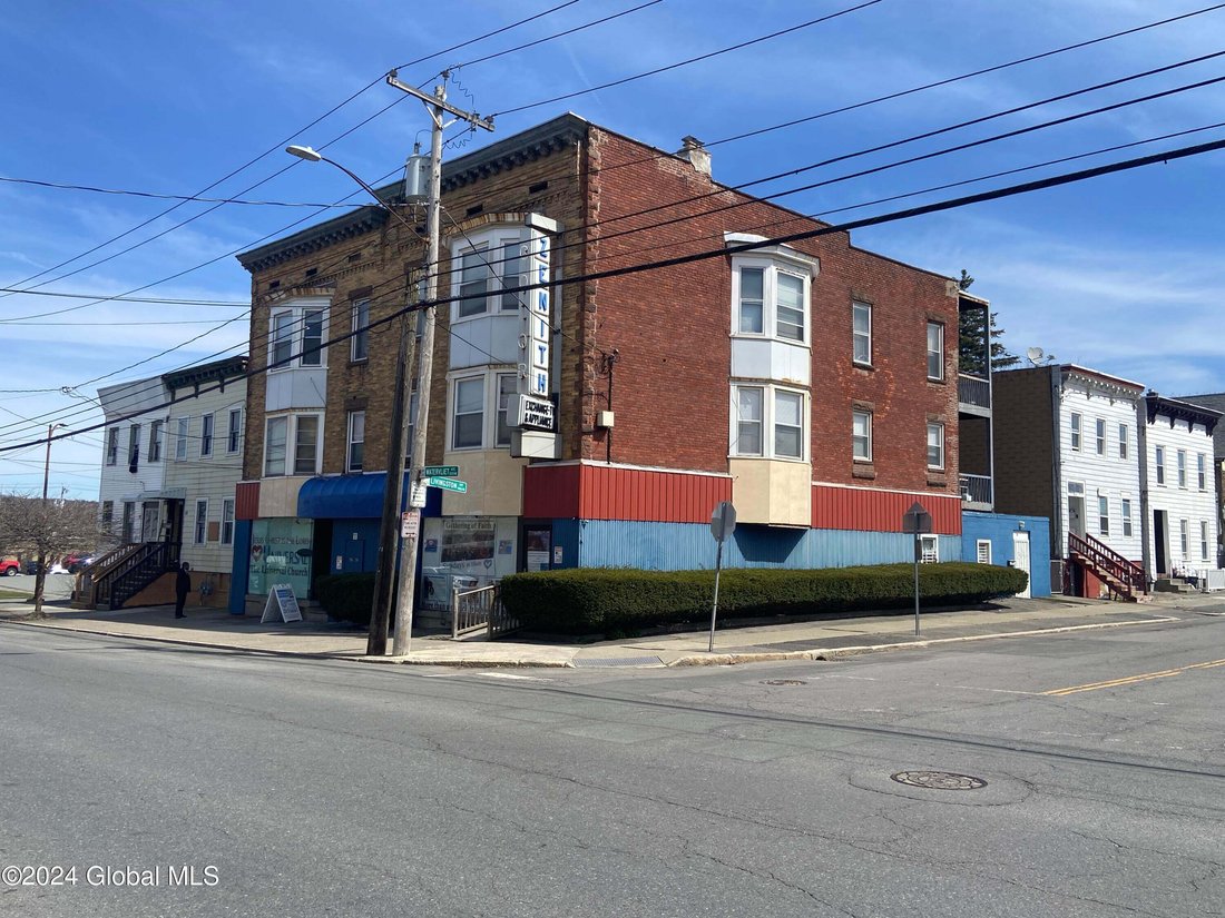Albany, New York, United States 5 - 18968870