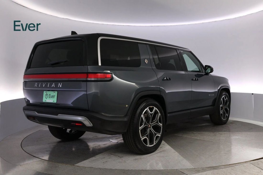 Suv in San Francisco, CA, United States 3 - 18972439