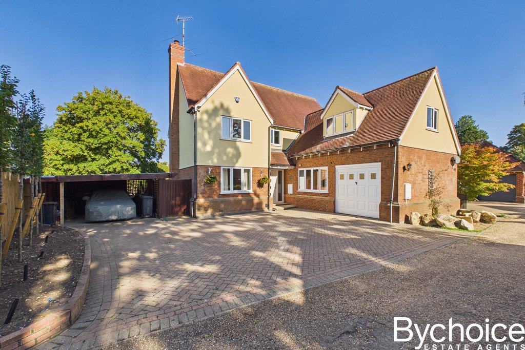 House in Steeple Bumpstead, England 1 - 18976091