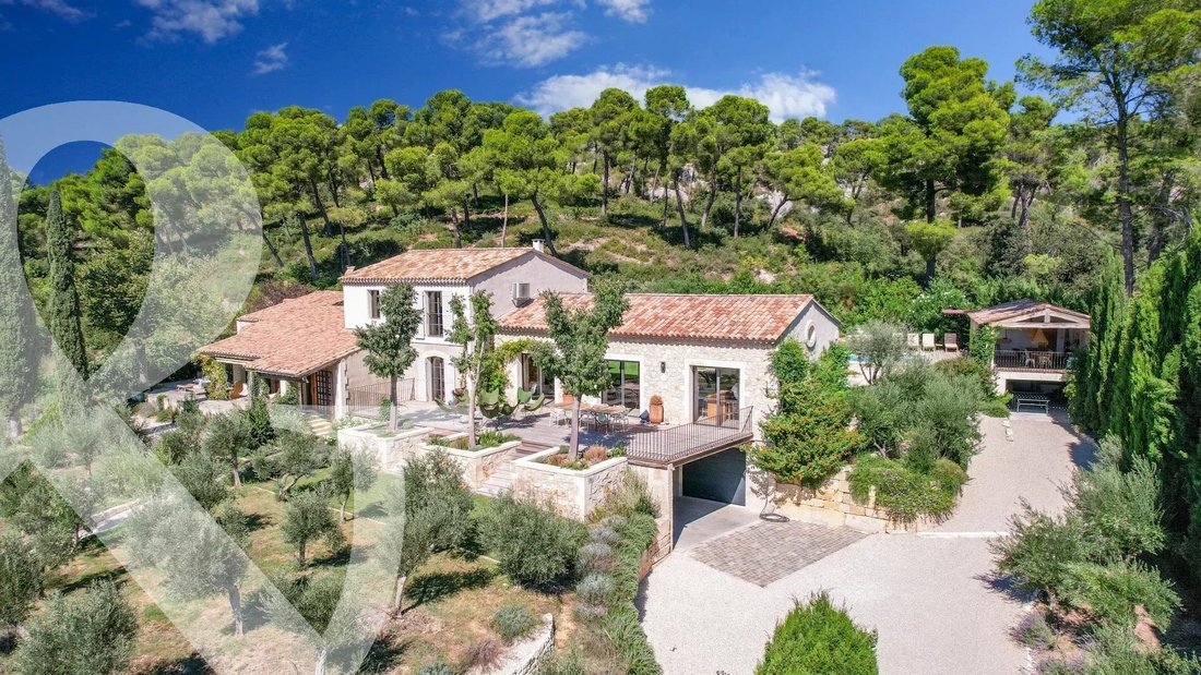 House in Maussane-les-Alpilles, Provence-Alpes-Côte d'Azur, France 1 - 18965928