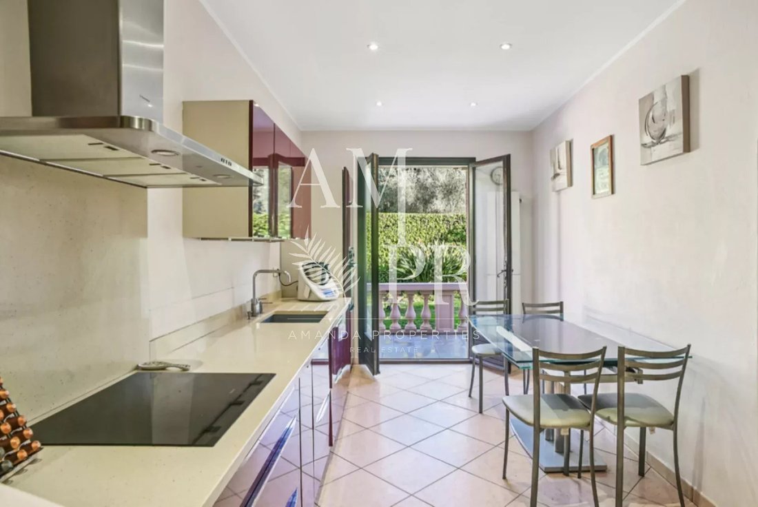 Villa in Camp Long, Cannes, France 5 - 18979228