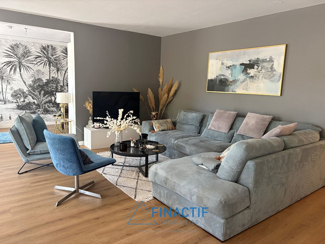 Apartment in Mazenod-Bellevue-Saint Donat-Banon, Aix-en-Provence, France 5 - 18972321