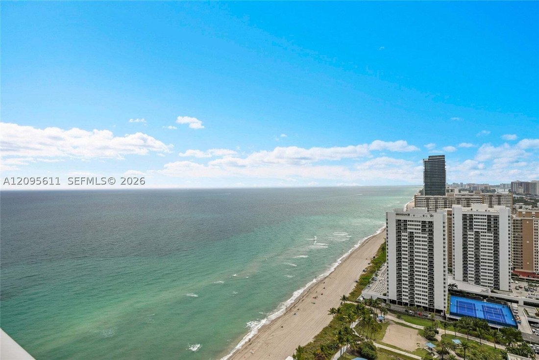 Condo in Hallandale Beach, Florida, United States 1 - 18965334