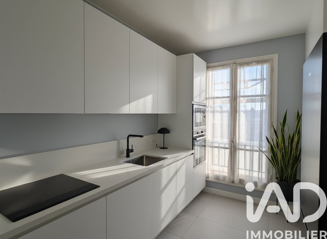 Apartment in Espaces Jeunes, Issy-les-Moulineaux, France 2 - 18979942