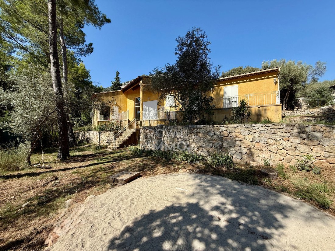 House in Valette Nord, La Valette-du-Var, France 1 - 18965732