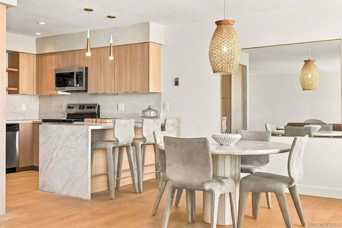 Condo in San Diego, California, United States 5 - 18970606