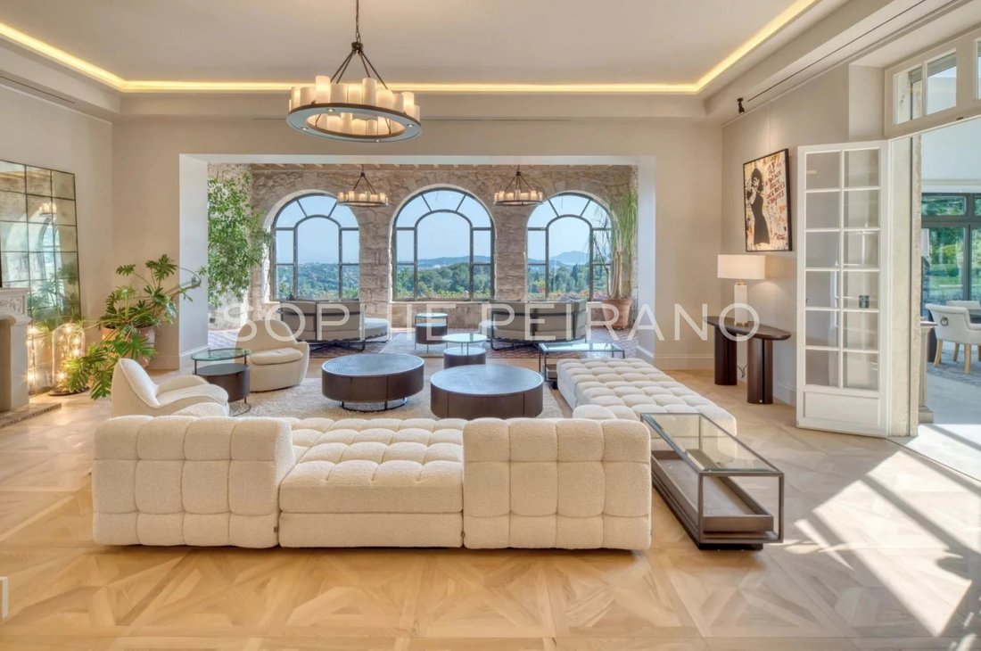 Villa in Mougins, Provence-Alpes-Côte d'Azur, France 3 - 18966071